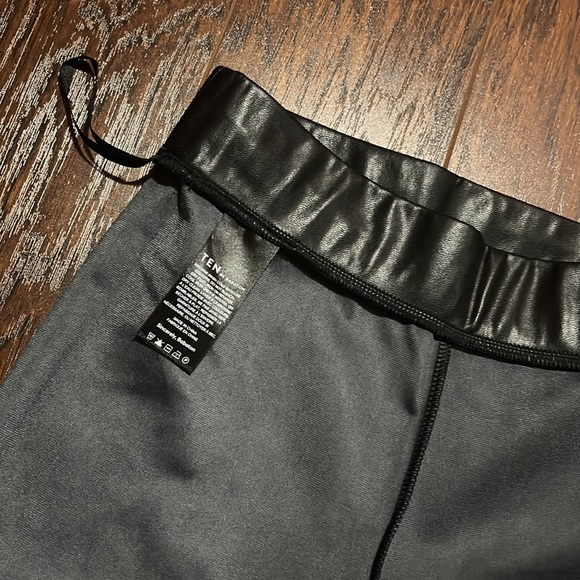 Aritzia/Babaton High-waisted Leather leggings - Picture 4 of 5